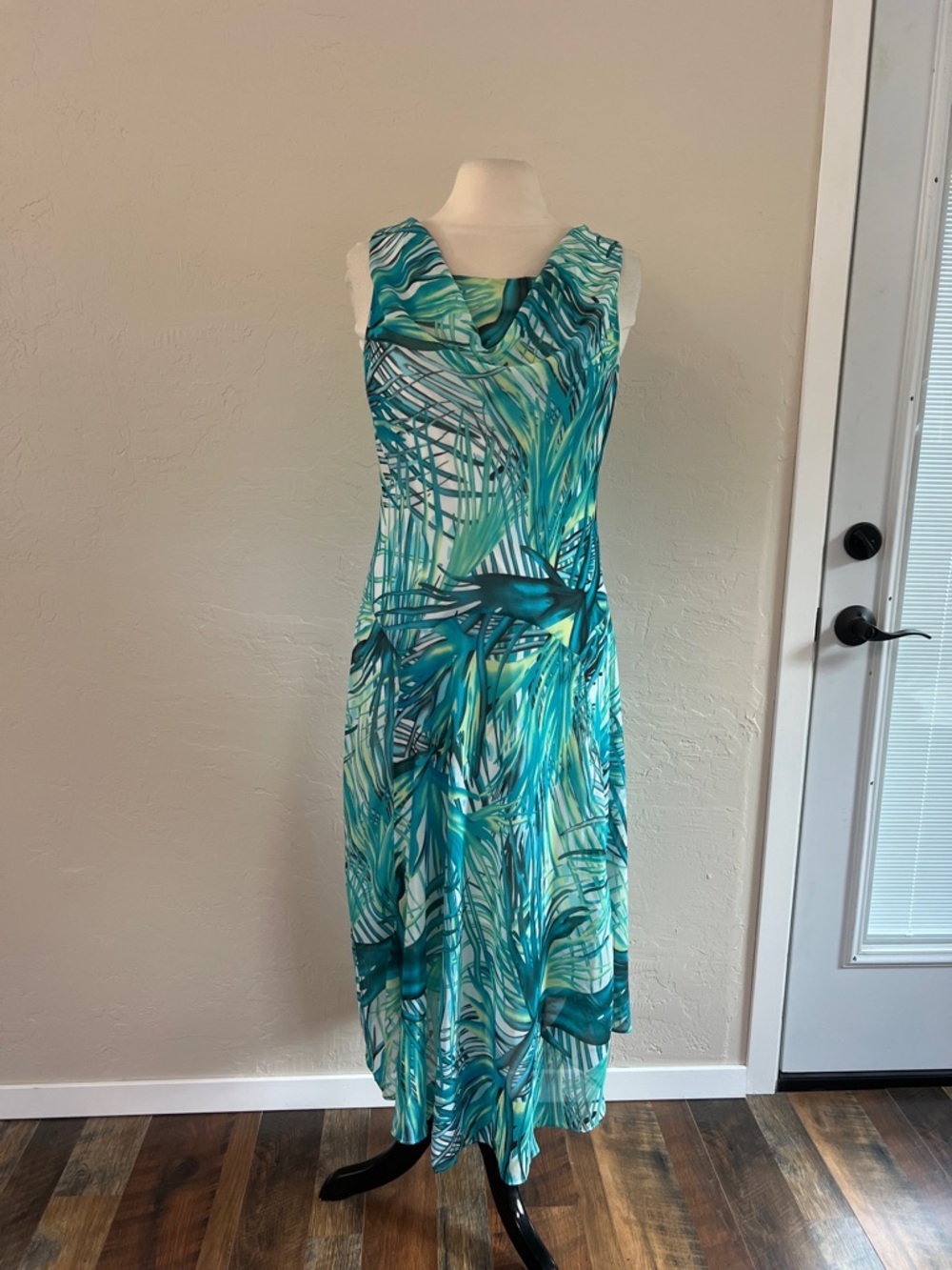 Signature Robbie Bee dress